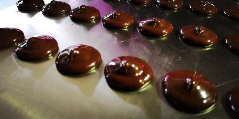 Automatic Chocolate Depositing Machine Mini one shot Chocolate Making Machine