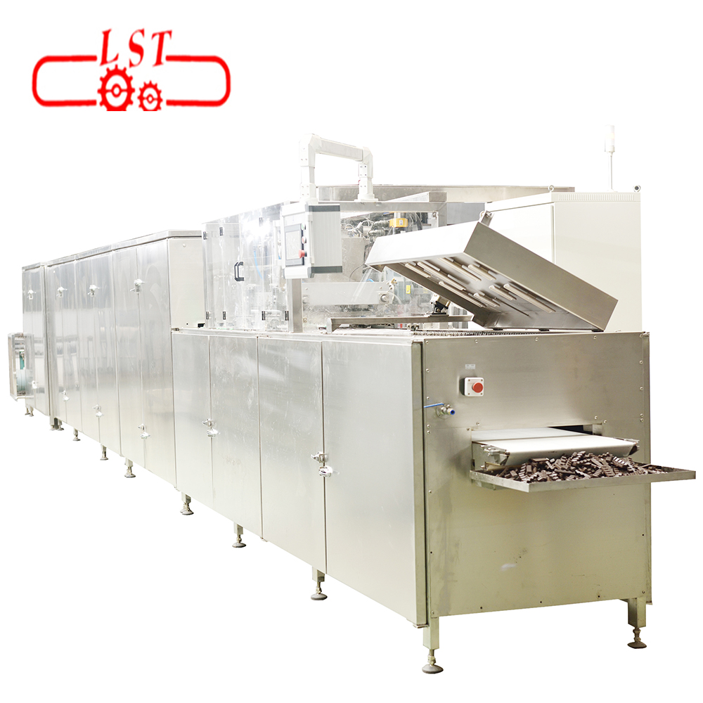 Professional factory supplied large capacity core filled snacks chocolate machinery for sale
