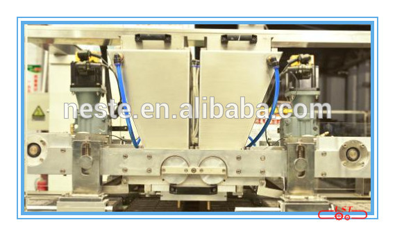 Pouring chocolate molding machine, chocolate moulding line
