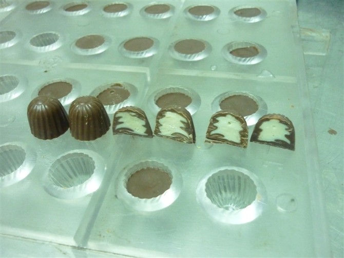LST Chocolate Candy Polycarbonate Mold 3D Chocolate Moulds Price